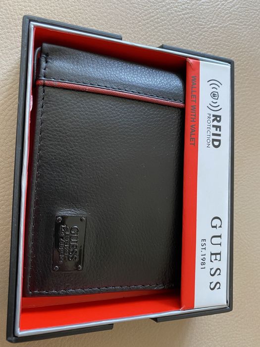 Portofel Guess pentru barbati