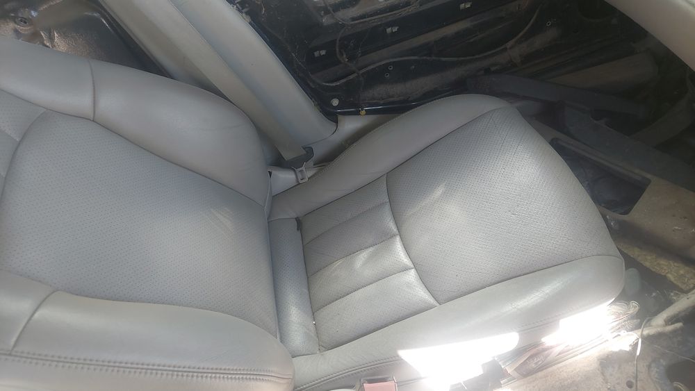 Кожени седалки за Мерцедес Ц класа седан W203