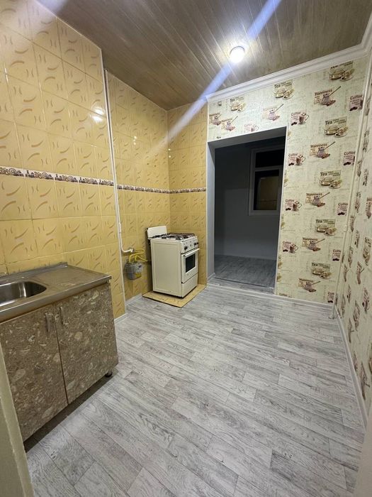 Srochna
Kvartira sotiladi: 
 9-mikra rayon
Arentir Prakratura
2 xonali