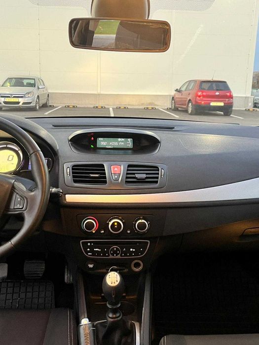 Renault Megan IV - mașina ideala pentru navetă și nu numai