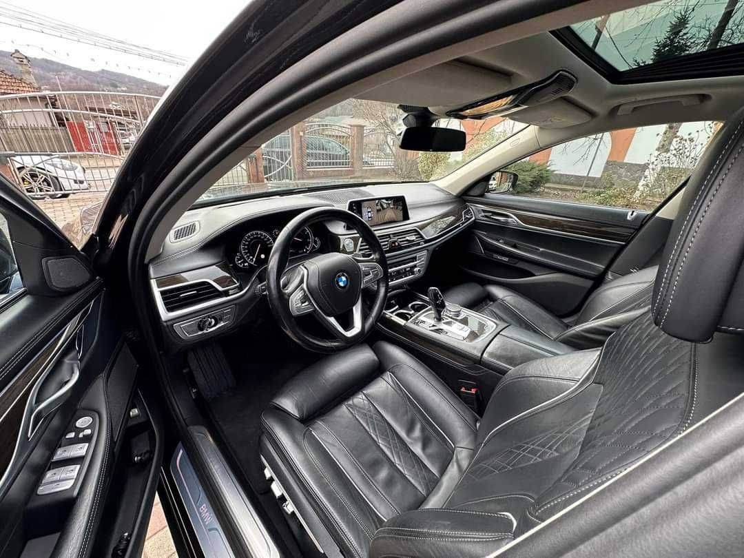 BMW 730D x-drive 2017 pachet Luxury