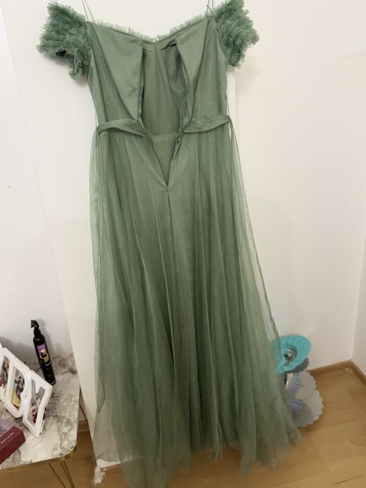 Официална рокляя