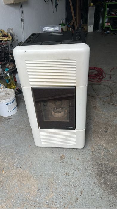 Soba semineu pe peleti 9kw
