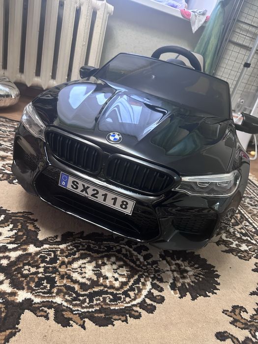 Срочно продам электромобиль бмв