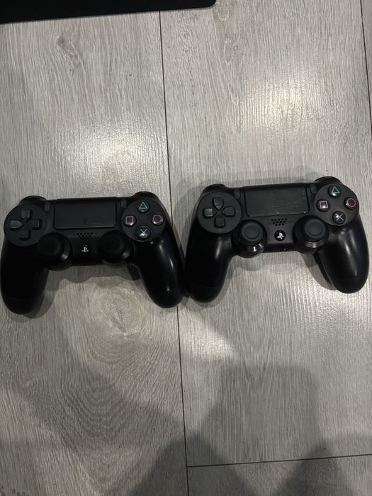 PlayStation 4 slim 500gb
