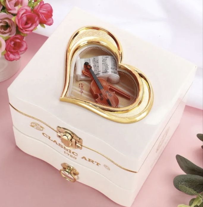 шкатуалка , колданылмаған, таптаза