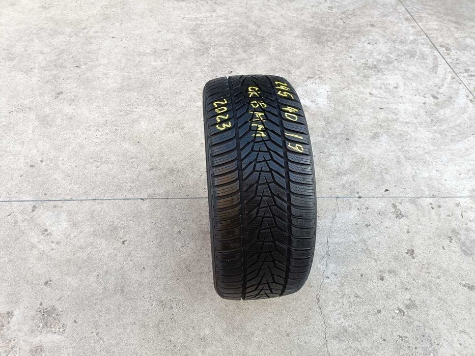 O anvelopa iarna 245 40 19 hankook I cept evo3 profil 8 mm dot 2023