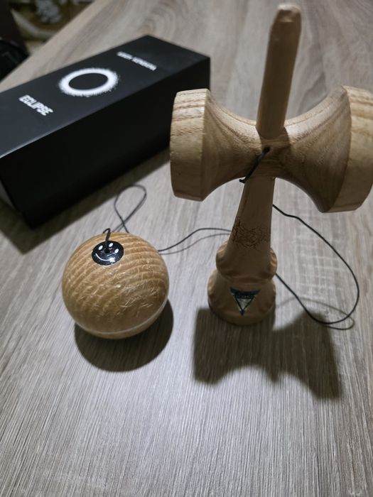 Vand Kendama KROM Eclipse RFS