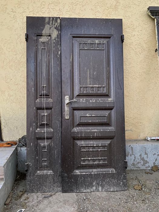 Дверь входная/ сыртқы есік сатылады