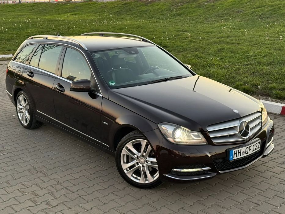 Mercedes-Benz C 2012 / Proprietar / Avantgarde / Distronic / Xenon / LED / Piele