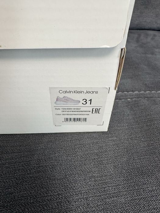Обувки Calvin Klein, 31