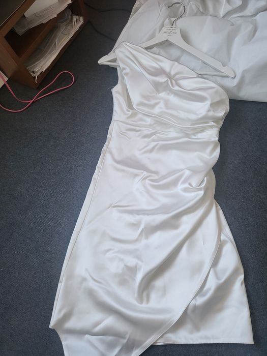 Официална дамска рокля