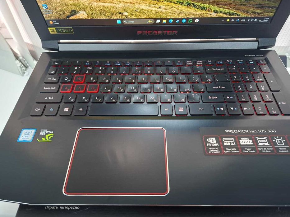 Игровой ноутбук Acer predator helios 300 i7 + аккаунт Steam с играми