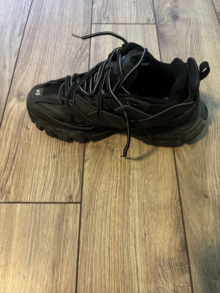 Balenciaga track fara led
