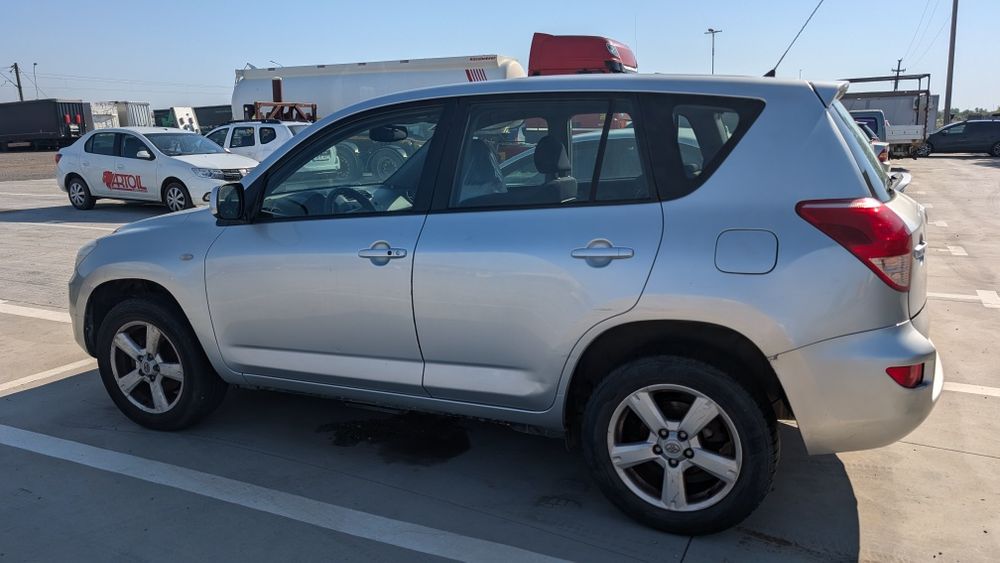 Toyota RAV4 2.2 D-4D 2008 – De vânzare

Vând Toyota RAV4, motor 2.2 D-
