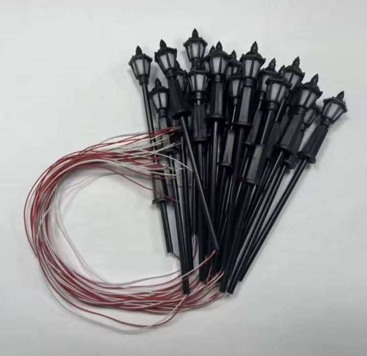 Stâlpi de iluminat stradali/Lampi machetă trenuleț electric diorama HO