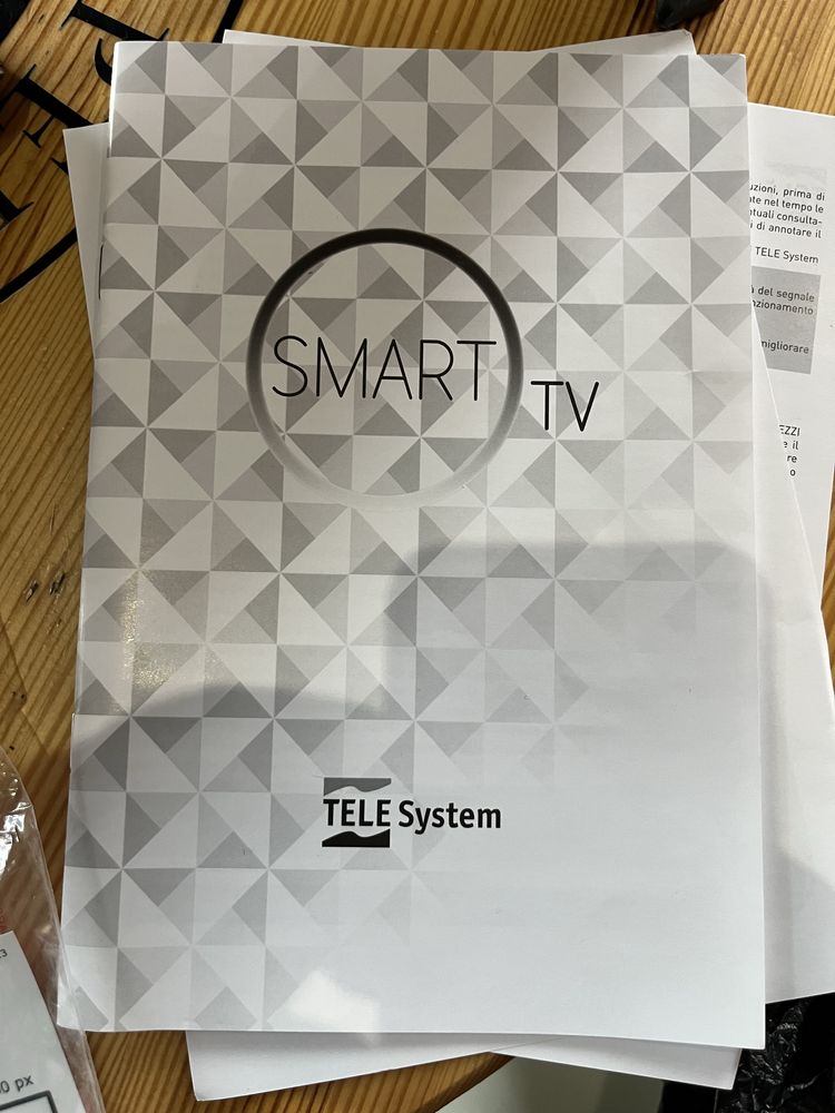 Smart slim FHD 22”