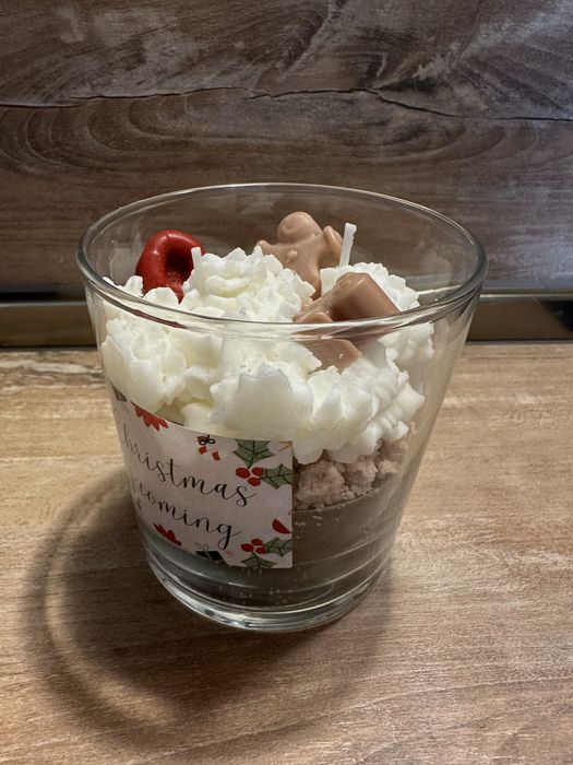 Ръчно изработена Коледна свещ