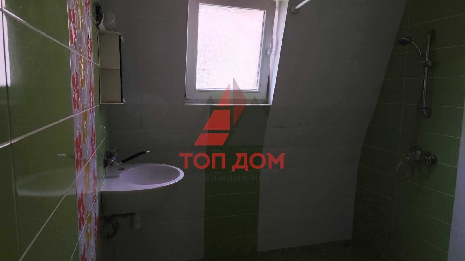 Двустаен! Център! Четвърти етаж! Асансьор! Код 74680