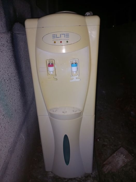 Диспансер за вода