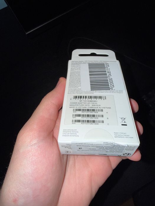 Samsung S25 256GB с 2 години гаранция и оригинално зарядно