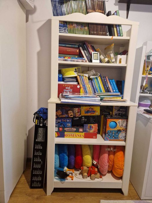 set Dulap si Biblioteca alba pentru camera copii - Ikea Hensvik