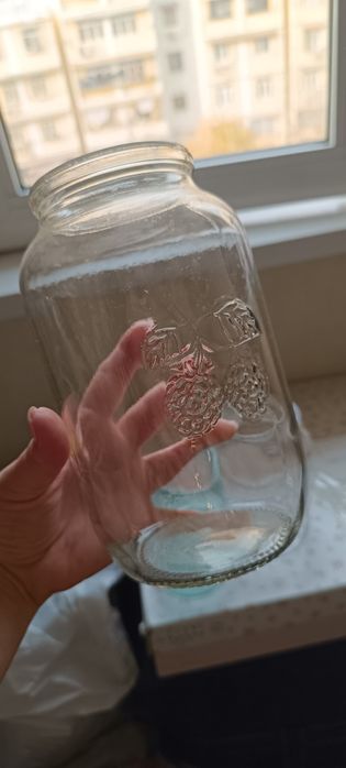 Продаются  банки