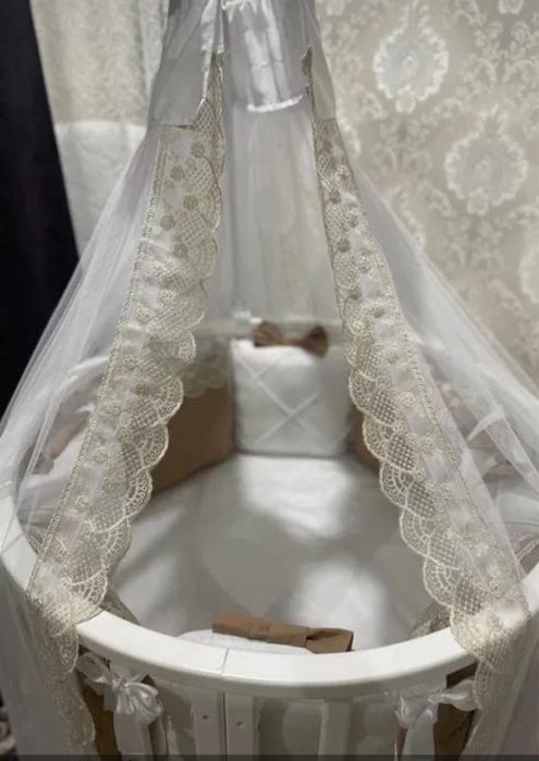 Манеж-кровать трансформер  с функцией качания. Для детей от 0 до 5 лет