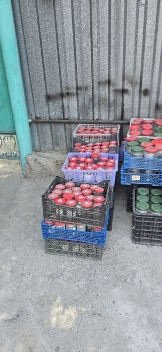 Продам бу банки от 0.33 до 2 литров
