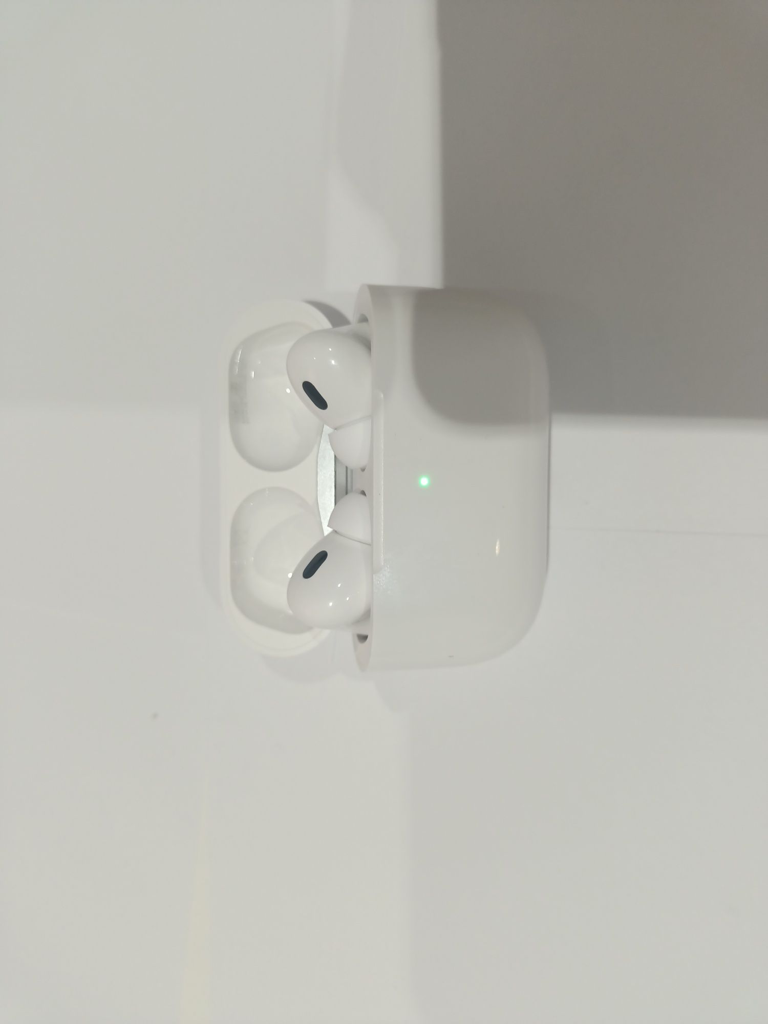 AirPods 2 ( a 2-a generatie)