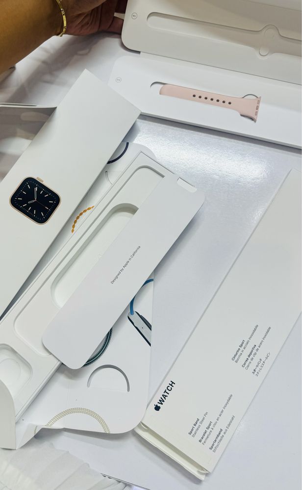 Apple watch 6 40 розовый