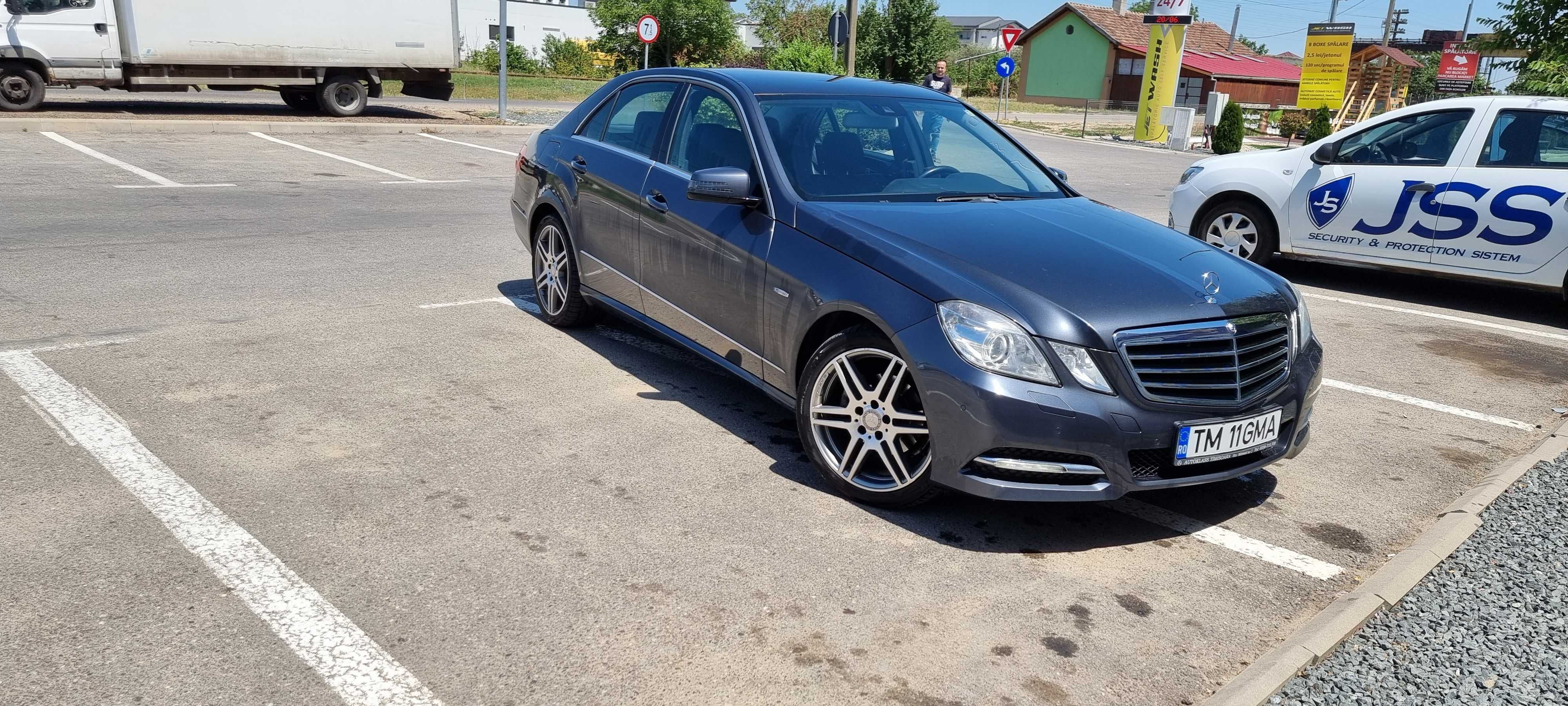 Vand mercedes w212  e220 automat