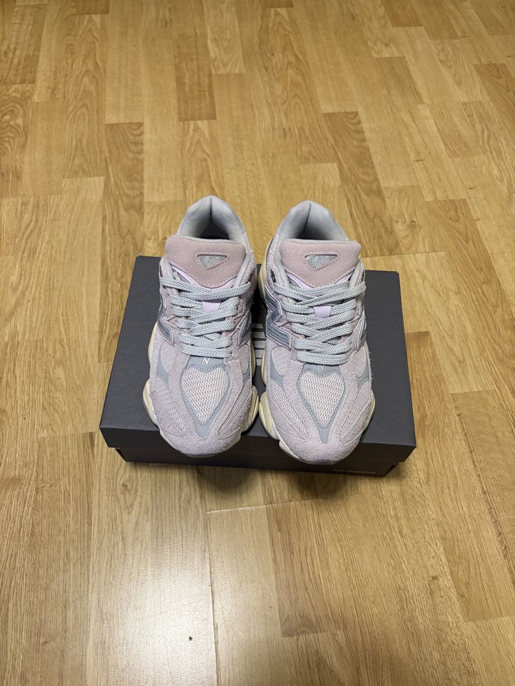 Adidasi New Balance 9060 rose