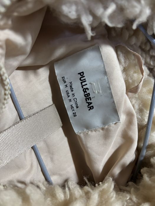 Blanita pufoasa Pull bear