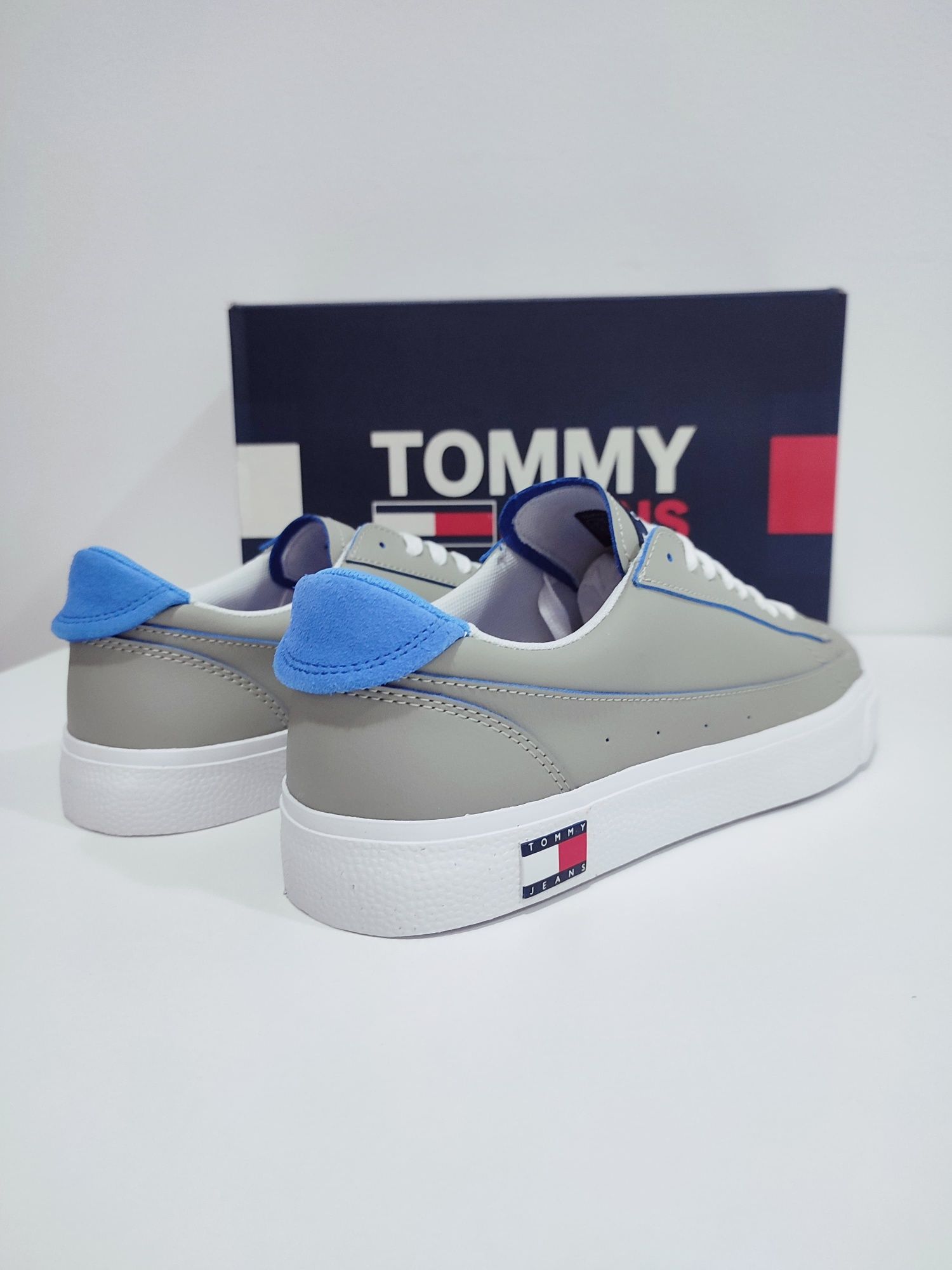 Sneakers Tommy Hilfiger Noi Originali