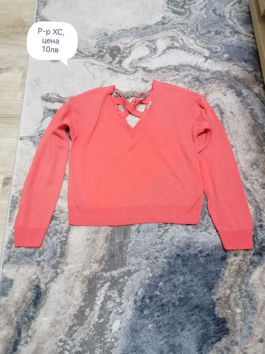 Дамски  пуловери и жилетки