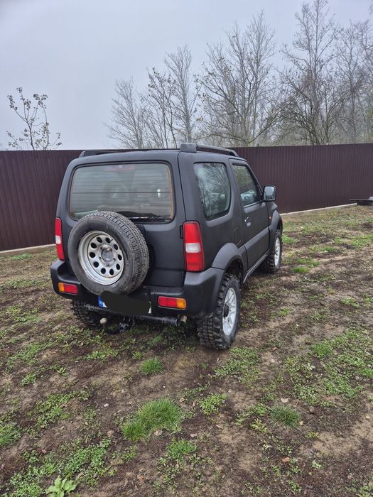 Vand suzuki jimny fara rugina