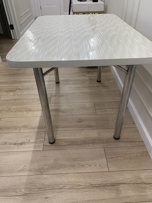 Продам кухоный стол