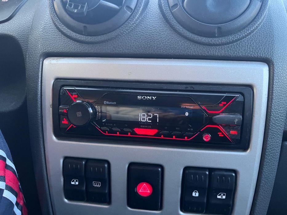 Casetofon SONY DSX-A410BT