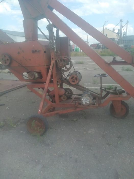 Продам зерномёт старого образца.