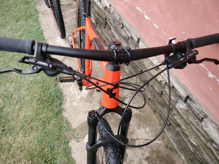 Bicicleta roti 29 frane disc hidraulice ca nou impecabila