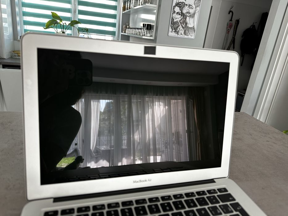 Apple Macbook air