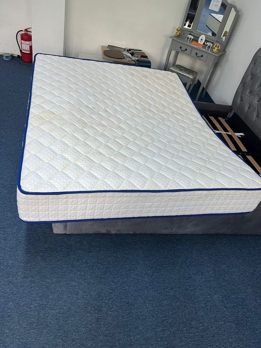 Vând 2 saltele NOI 160 X 200  cu mici defecte