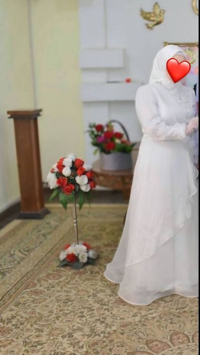 Келинлик либослари,  пасти янги,  холати аъло