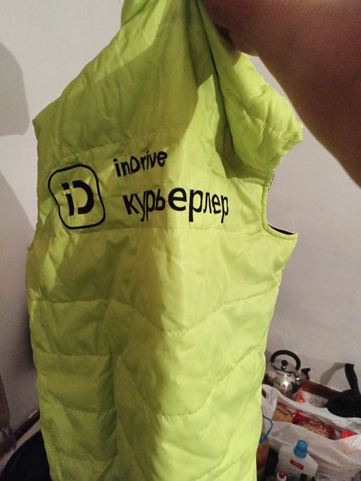 Продам жилетку индрайвера