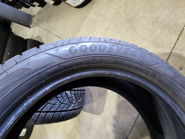 255/45/20//235/50/20 GOODYEAR