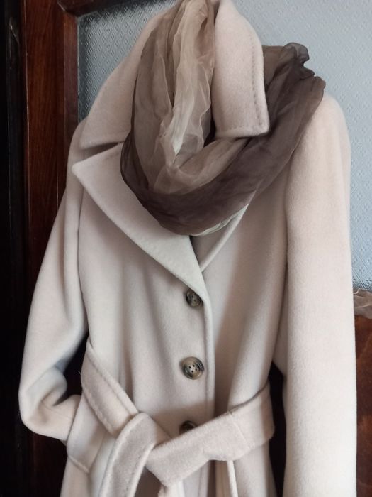 Палто Марела, Италия – вълна колекция есен–зима с кожена, лисица яка