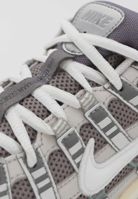 Adidasi Nike Sportswear P-6000