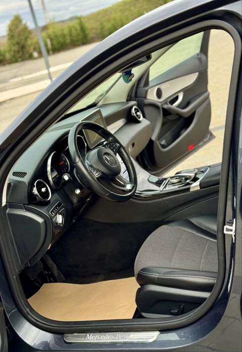 Mercedes-Benz C220 2.2 CDI Avantgarde 2015 - Euro 6 - 4 Butoane -Full
