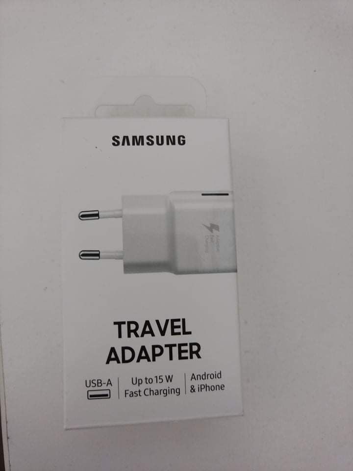 Vând cap încărcător Samsung fast charge 15 W, produs nou nouț.